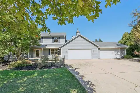 Woodside, SUSSEX, WI 53089