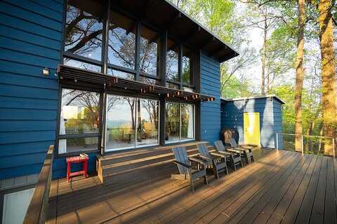 Dogwood, HILLSVILLE, VA 24343
