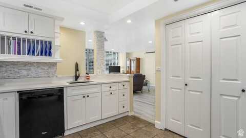 44 W BROADWAY, Salt Lake City, UT 84101