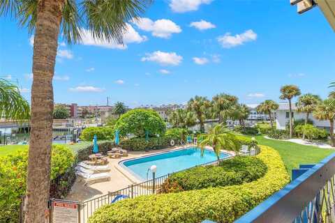 Capri Cir S, Treasure Island, FL 33706