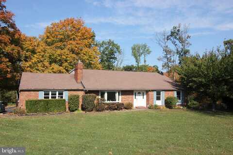 Cross Rd, LEDERACH, PA 19450