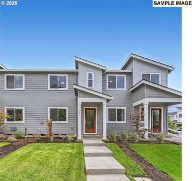 Sawtelle Dr, Woodburn, OR 97071