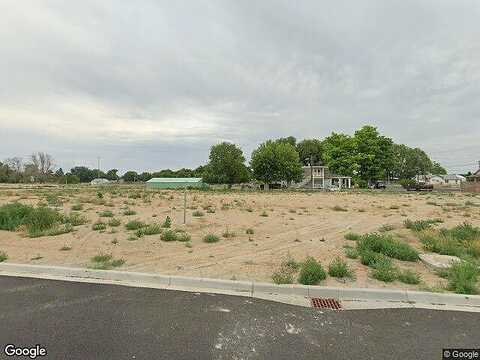 S Beech, Kennewick, WA 99337