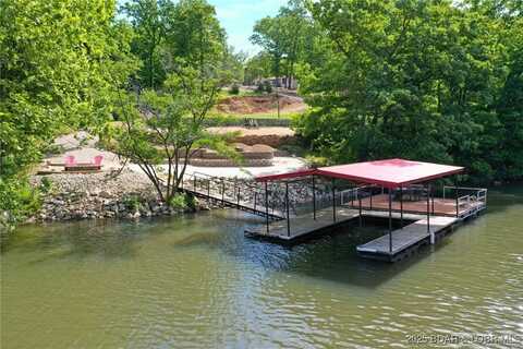 66 Old Shawnee Bend Road, Sunrise Beach, MO 65079