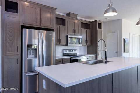 47 County Road 3205, Vernon, AZ 85940