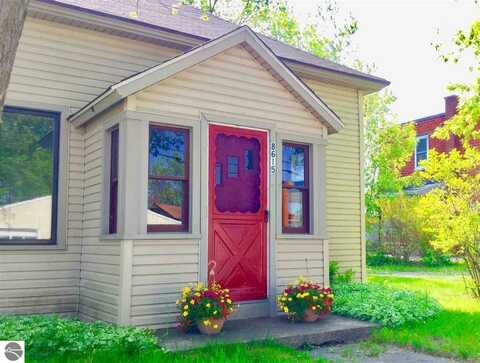 8615 S MAPLE CITY ROAD, MAPLE CITY, MI 49664