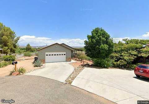 Lobo Circle, Cottonwood, AZ 86326