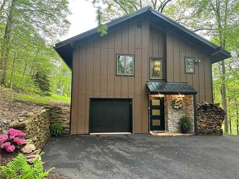 133 Imperial Road, Hidden Valley, PA 15502