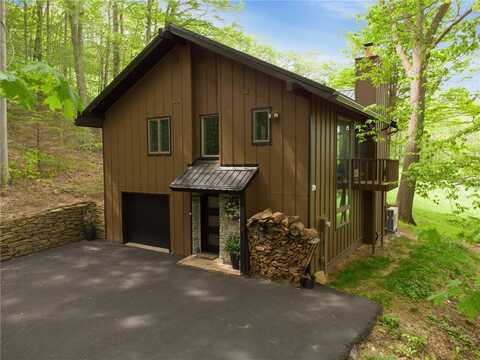 133 Imperial Road, Hidden Valley, PA 15502