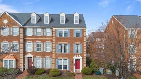3009 Village Run, Pine Grv Mls, PA 15090