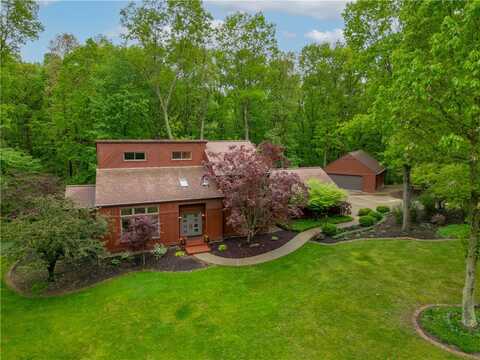 156 Briar Hill Dr, Jackson, PA 16063