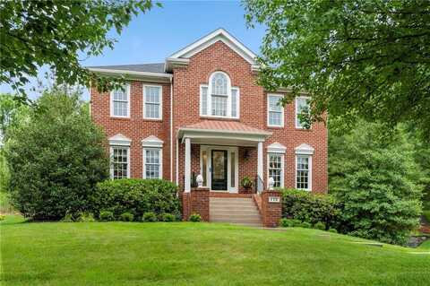 114 Golfview Dr, Adamstown, PA 15044