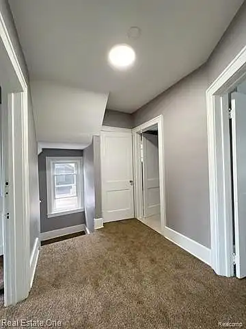 Avis, DETROIT, MI 48209
