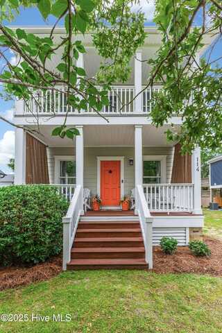 114 NE 42nd Street, Oak Island, NC 28465