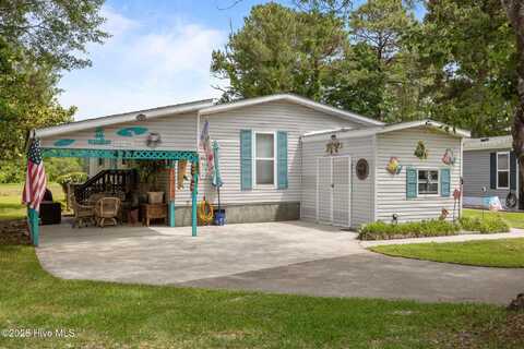 417 Quartermaster Court, Hampstead, NC 28443