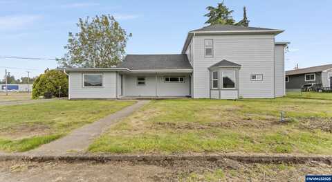 918 W Darby St, Stayton, OR 97383