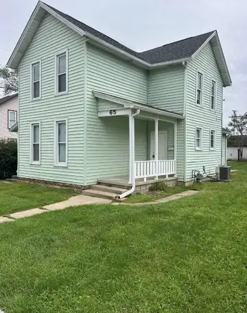 65 E North Street, Newark, OH 43055