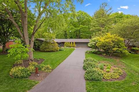 3868 Hillview Drive, Upper Arlington, OH 43220