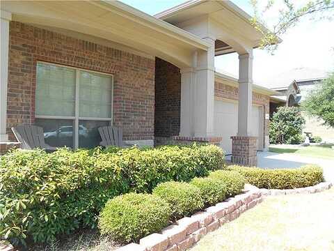 Castlegar, JUSTIN, TX 76247