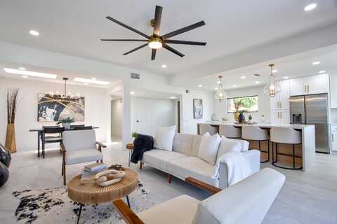 34 La Cerra Drive, Rancho Mirage, CA 92270