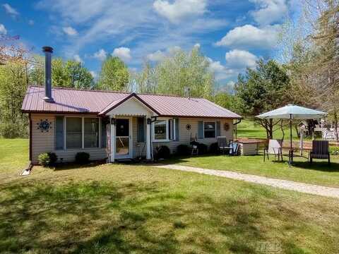 519 E Sun Oil, Gladwin, MI 48624