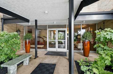1617 McMillan Street, Cincinnati, OH 45206