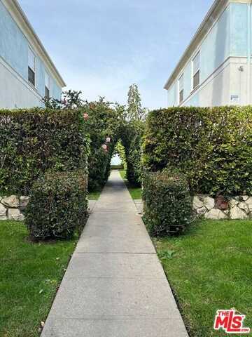 6755 Yucca St, Los Angeles, CA 90028