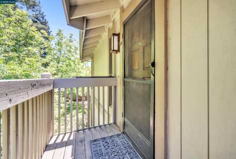 1544 Bailey Rd, Concord, CA 94521