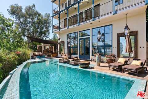 9140 St Ives Dr, Los Angeles, CA 90069