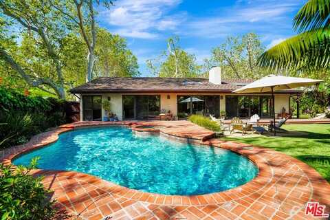 30612 Sicomoro Dr, Malibu, CA 90265