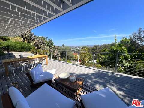 8376 Hollywood Blvd, Los Angeles, CA 90069