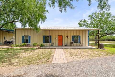 109 Frances Drive W, Three Rivers, TX 78071