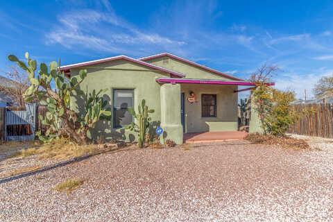 8Th, TUCSON, AZ 85701