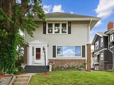 304 South St, Urbana, IA 52345