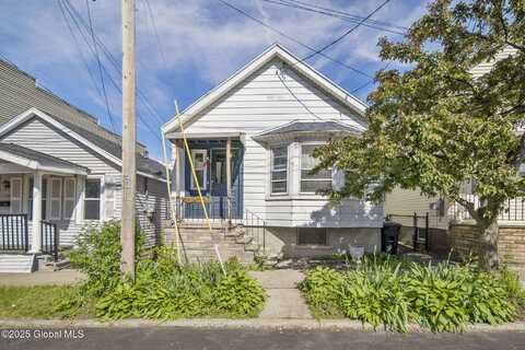 1506 5TH Avenue, Watervliet, NY 12189