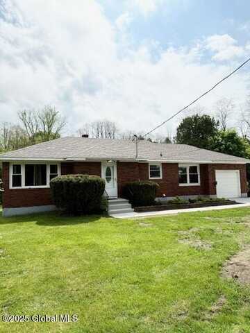 101 Hewitt Street, Amsterdam, NY 12010