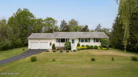 215 Flats Road, Athens, NY 12015