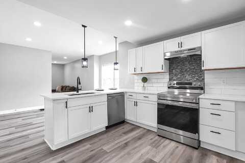 527 E Welch Avenue, Columbus, OH 43207