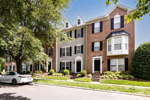 15623 Sir Charles Place, Charlotte, NC 28277