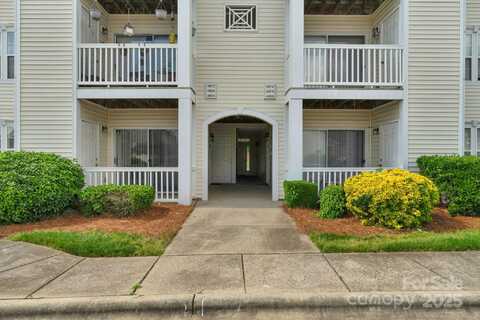 4072 Town Center Road, Harrisburg, NC 28075