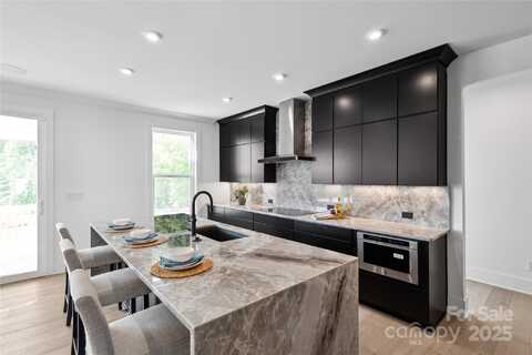 5225 Glenwalk Drive, Charlotte, NC 28269