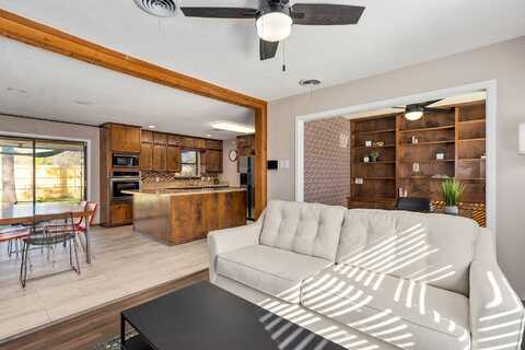 Ronne, IRVING, TX 75060