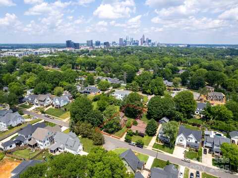 557 Melbourne Court, Charlotte, NC 28209