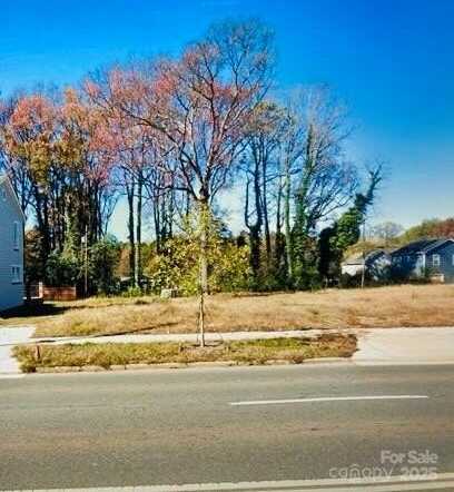 1717 Beatties Ford Road, Charlotte, NC 28216