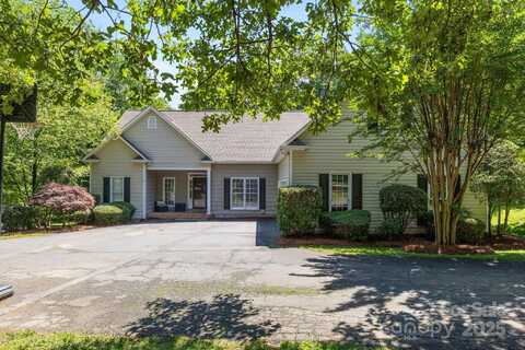 327 Wilby Drive, Charlotte, NC 28270