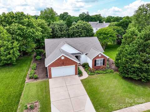 11332 Ridge Oak Drive, Charlotte, NC 28273