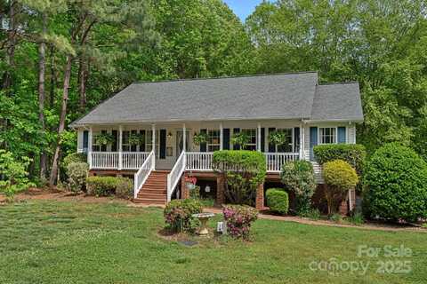 160 Kingfisher Drive, Mooresville, NC 28117