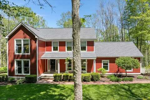 15 Brooks Lane, Essex, CT 06442