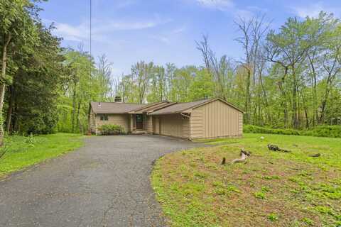 27 Adams Road, Bloomfield, CT 06002
