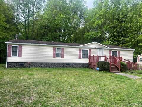 202 Savedge Avenue, Wakefield, VA 23888
